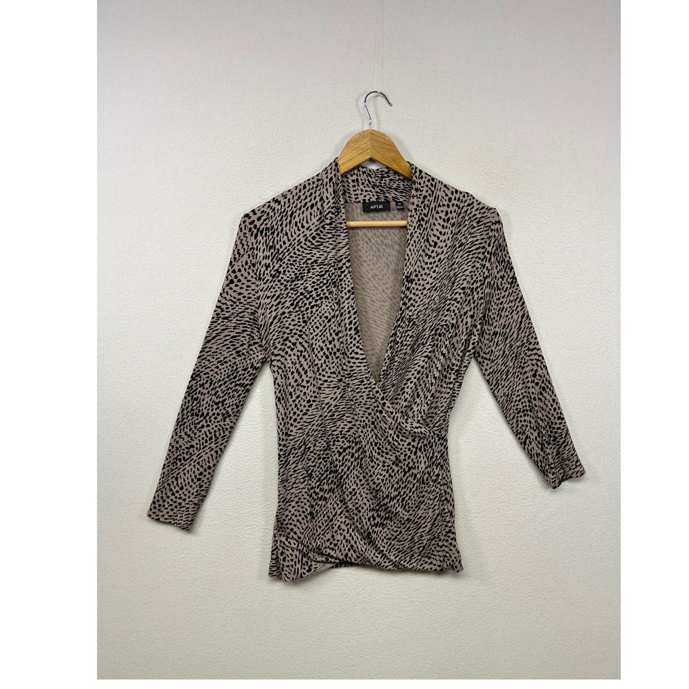Mob Boss Wife Animal Print Apt 9 Women XS Tan Black Surplice Wrap 3/4 Sleeve Top